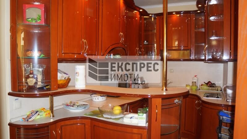 Обзаведен Двустаен апартамент