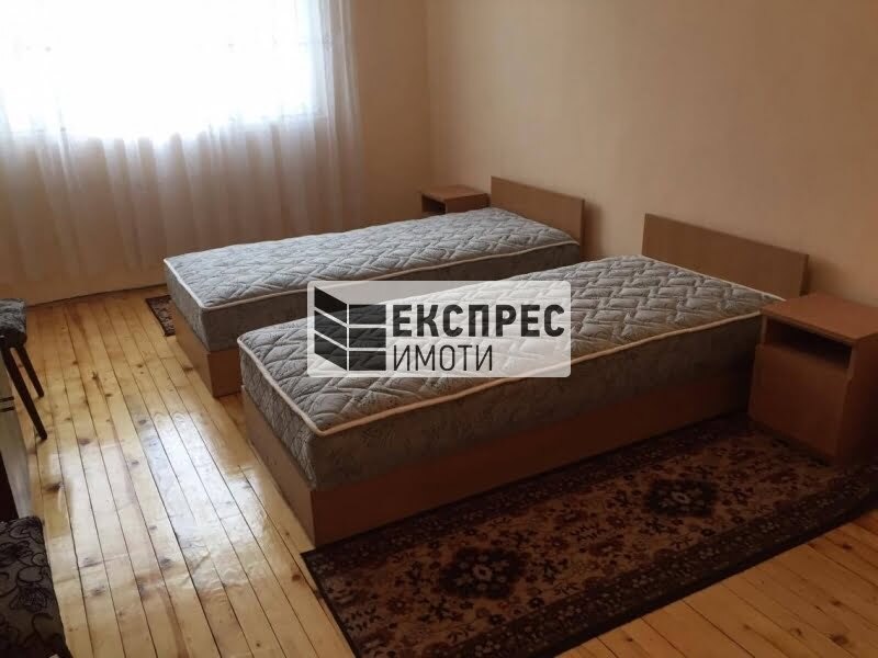 Furnished 2 Schlafzimmer Wohnung