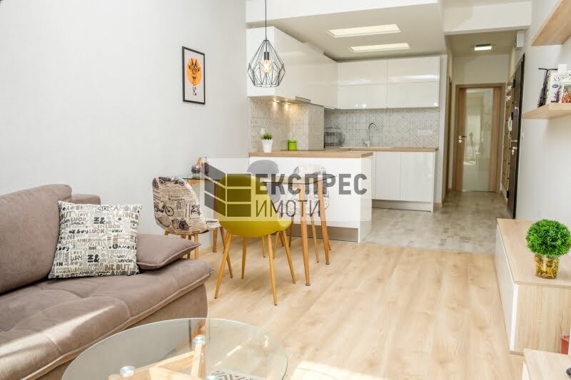Möbliert 1 Schlafzimmer Wohnung