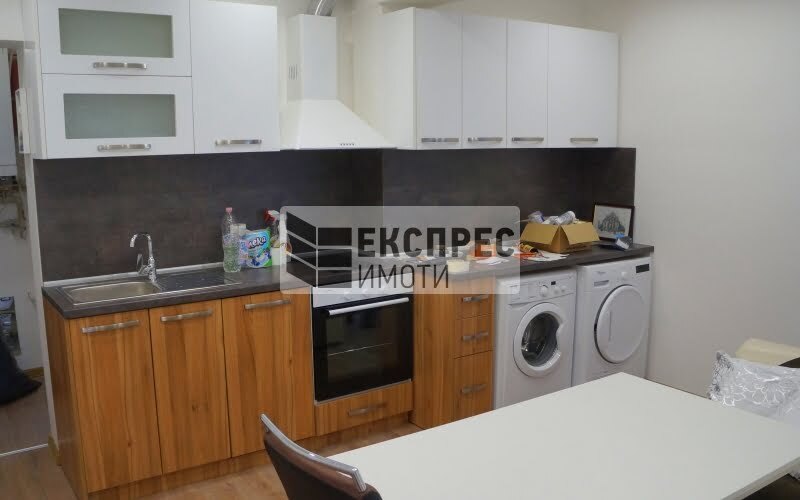 New, Furnished 3 bedroom apartment