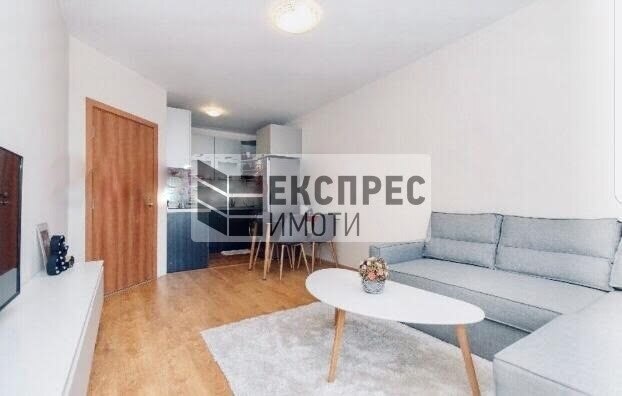 Furnished 1 Schlafzimmer Wohnung
