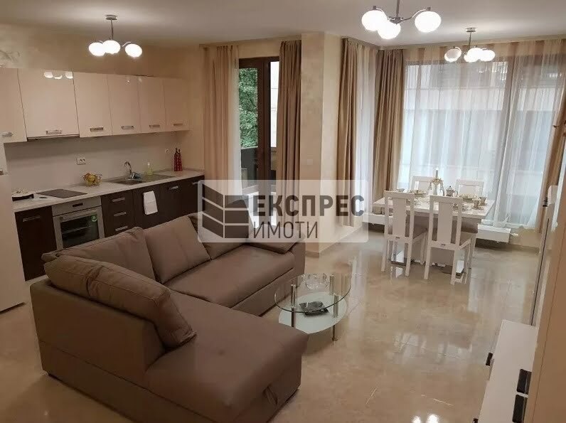 Обзаведен, нов, луксозен Тристаен апартамент