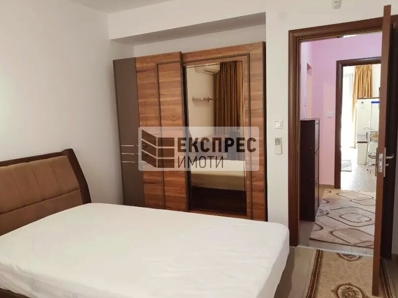 Furnished 2 Schlafzimmer Wohnung