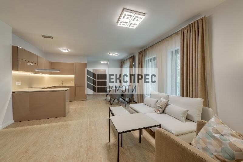 Newly furnished, luxurious 1 Schlafzimmer Wohnung