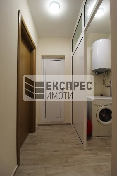 Обзаведен Двустаен апартамент, Окръжна болница
