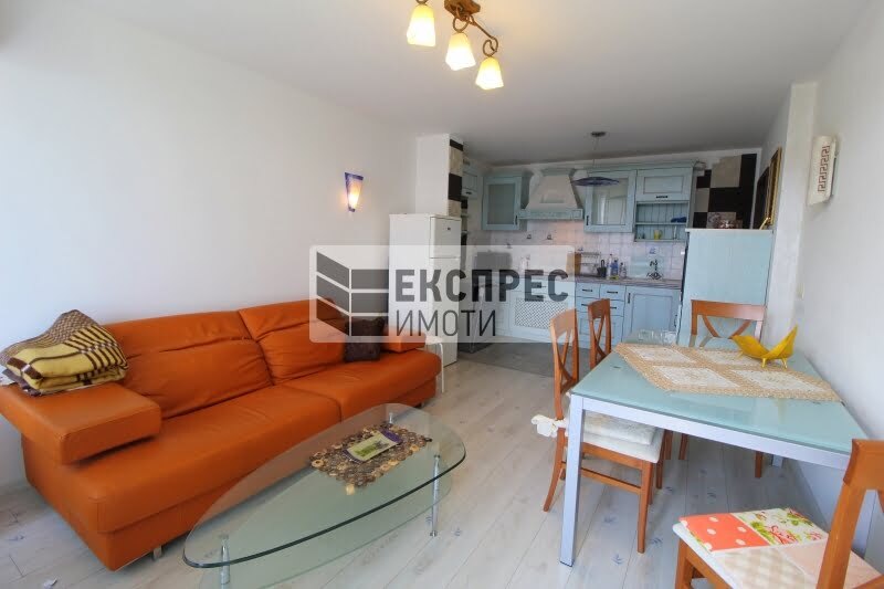 Luxury , Furnished 3 bedroom apartment