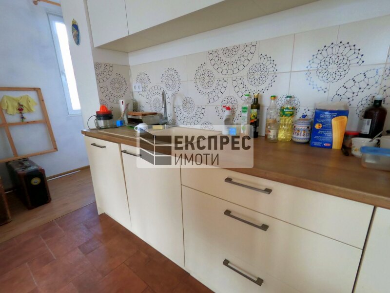 Furnished 2 bedroom apartment