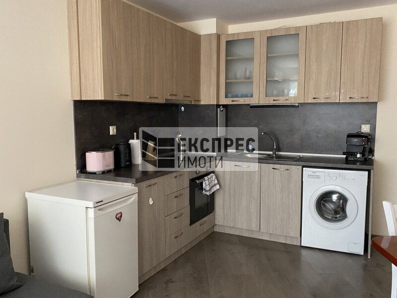 Furnished 1 bedroom apartment