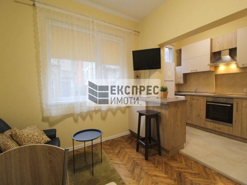  1 Schlafzimmer Wohnung