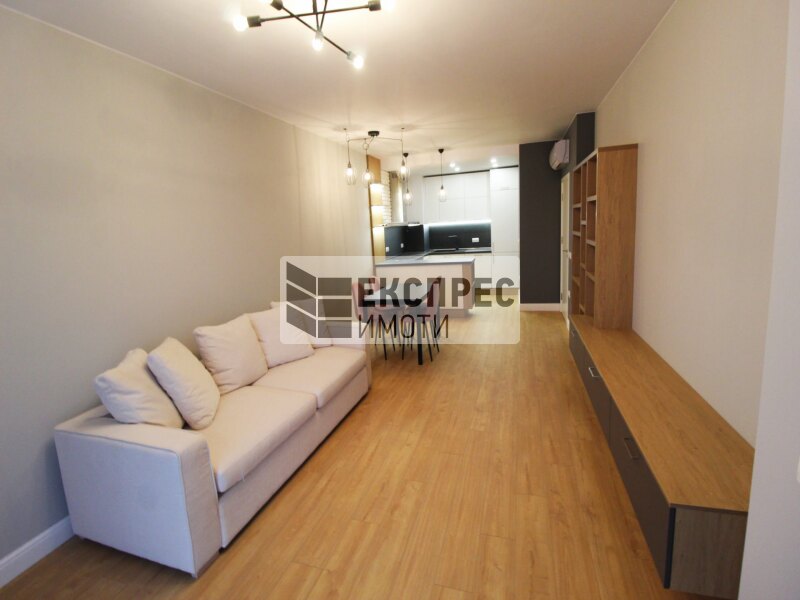 1 Schlafzimmer Wohnung
