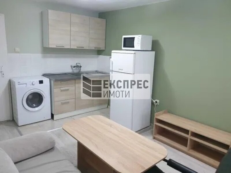 Обзавeден Двустаен апартамент