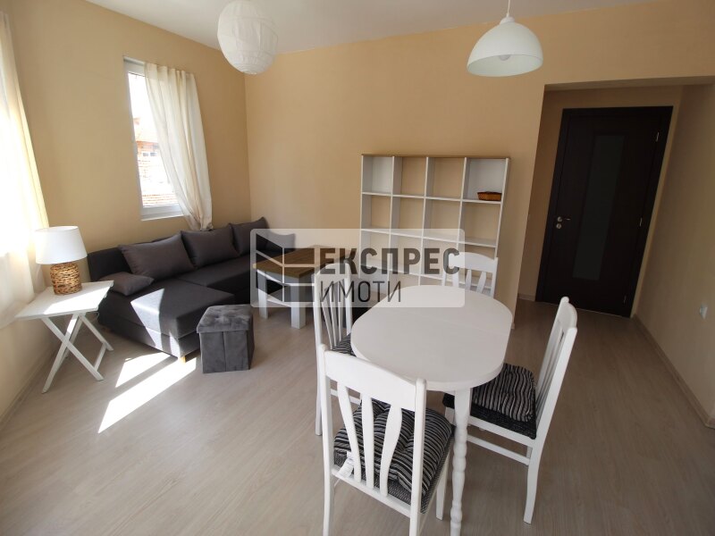 Furnished 2 bedroom apartment