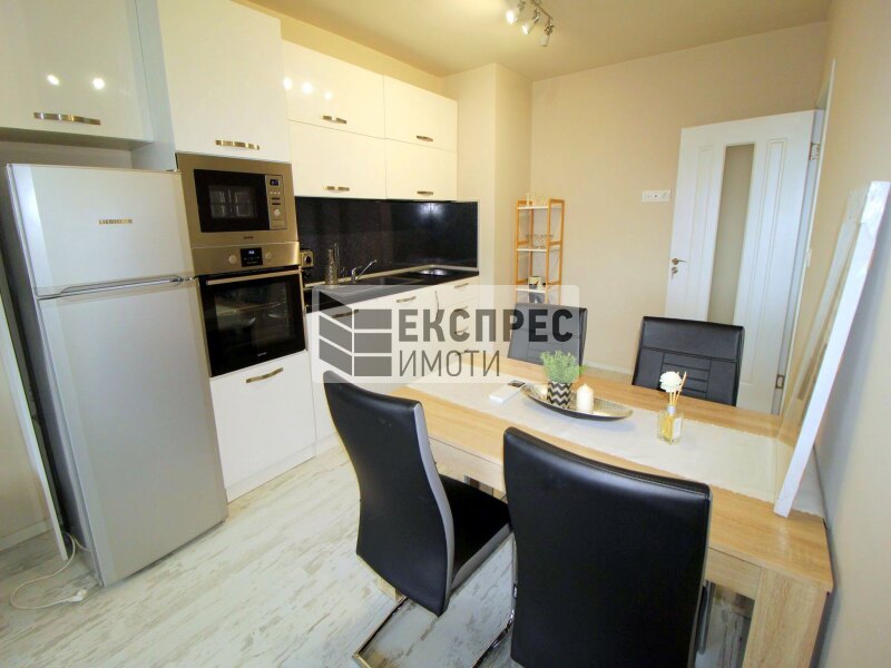 Luxury, Furnished 1 bedroom apartment