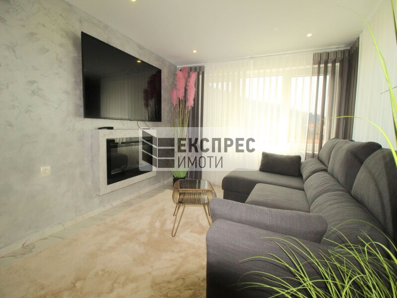 Luxury, Furnished 2 bedroom apartment