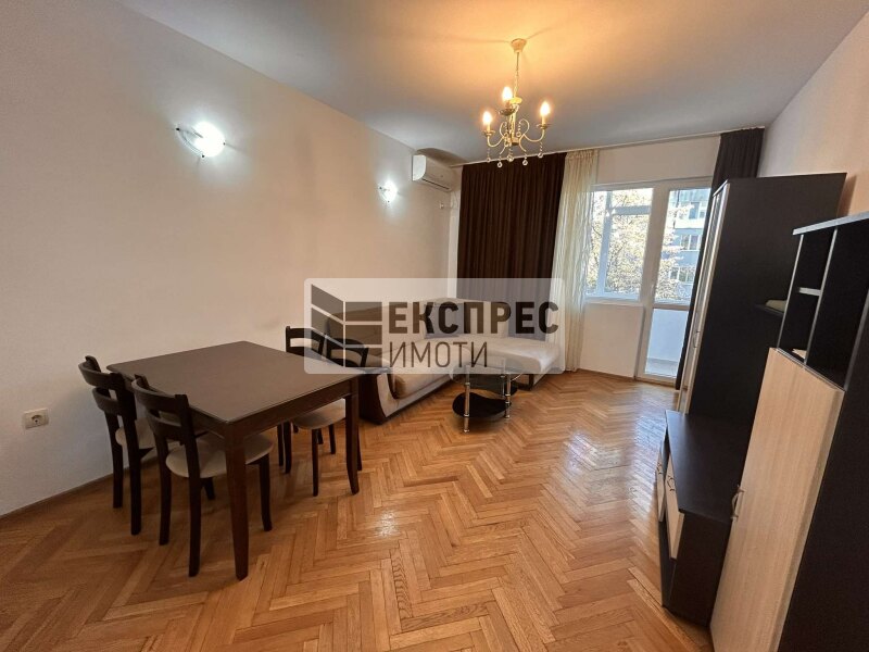 Furnished 2 Schlafzimmer Wohnung