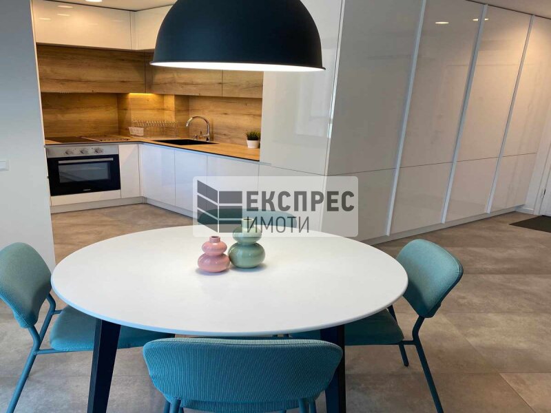 Нов, Луксозно, Обзаведен Двустаен апартамент