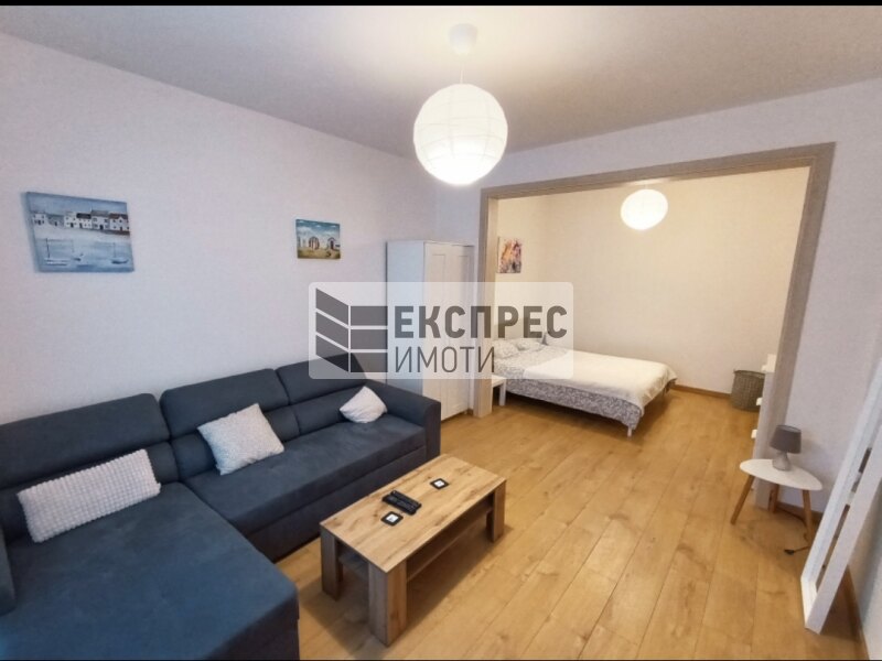1 Schlafzimmer Wohnung