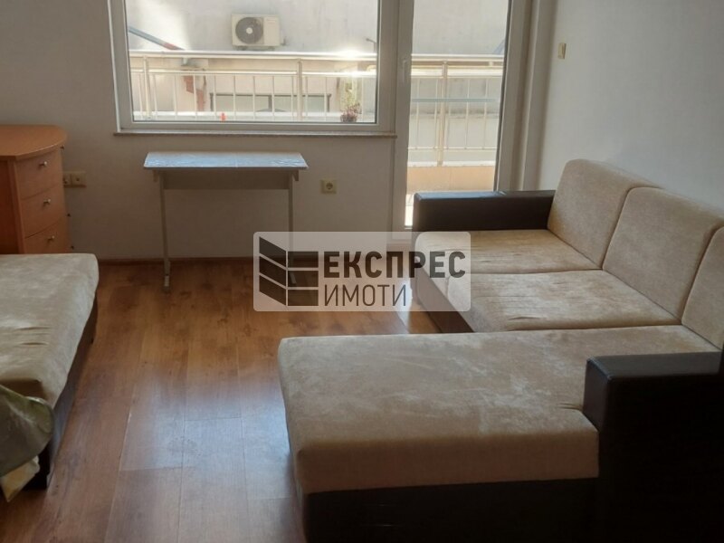  1 Schlafzimmer Wohnung