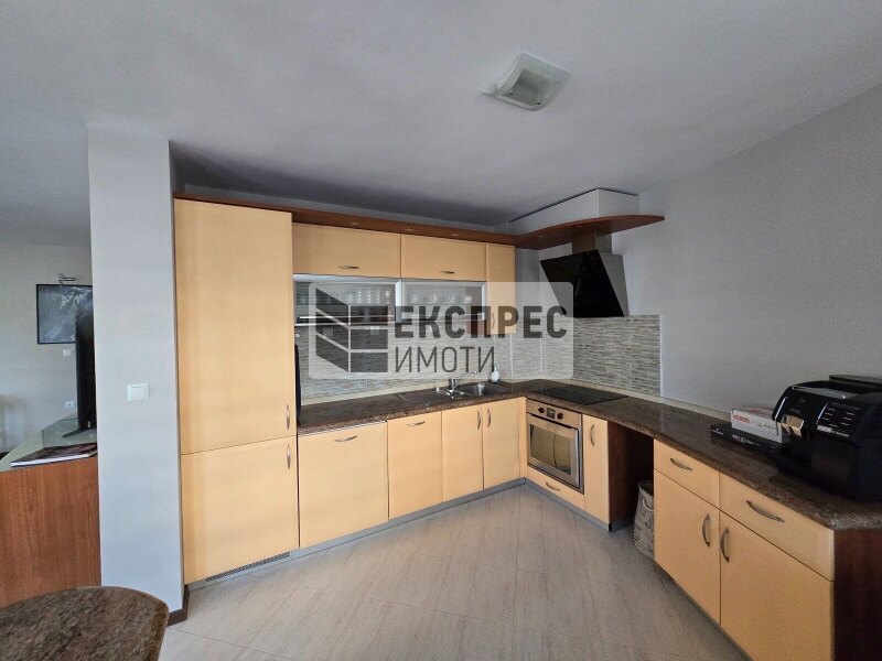 Furnished, 2 bedroom apartment