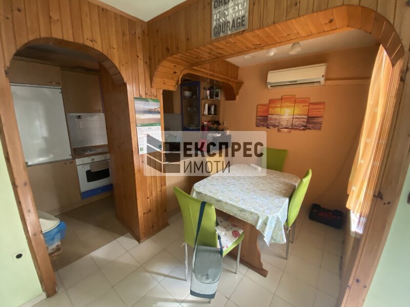 Furnished 2 bedroom apartment