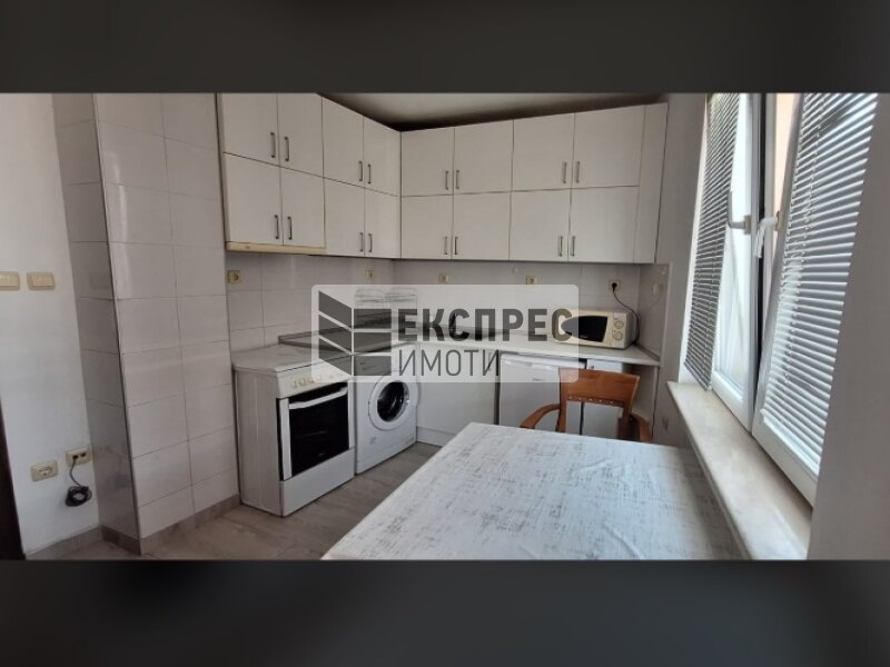 Furnished 2 bedroom apartment