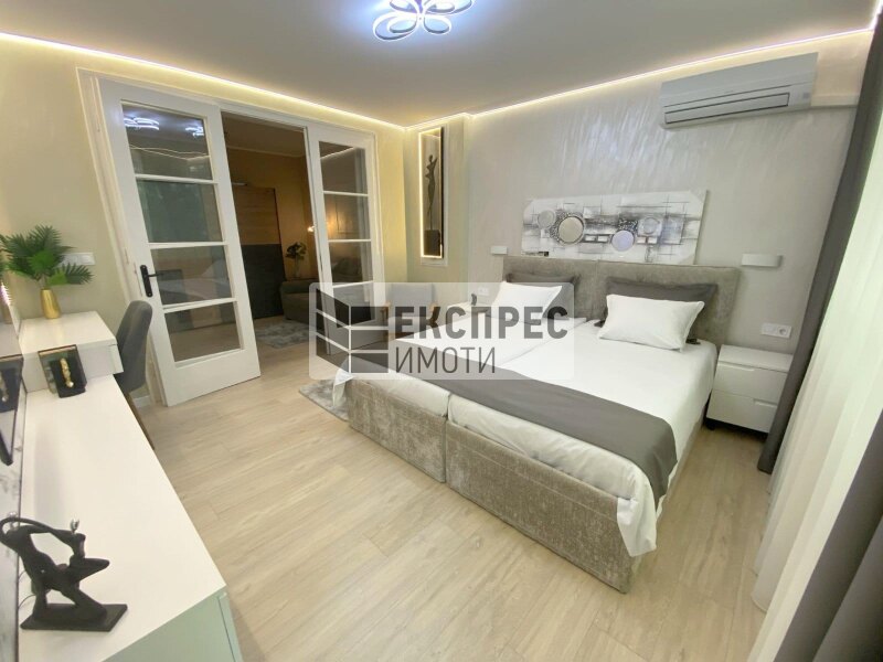 Luxury, Furnished 2 bedroom apartment