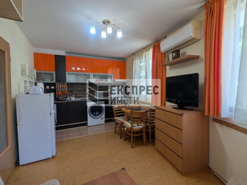 Furnished 1 Schlafzimmer Wohnung