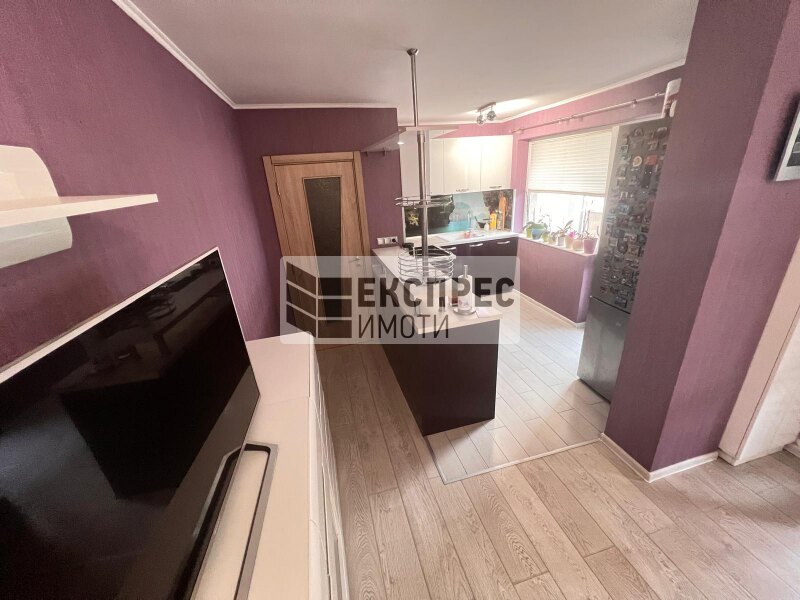 New, Furnished 2 bedroom apartment