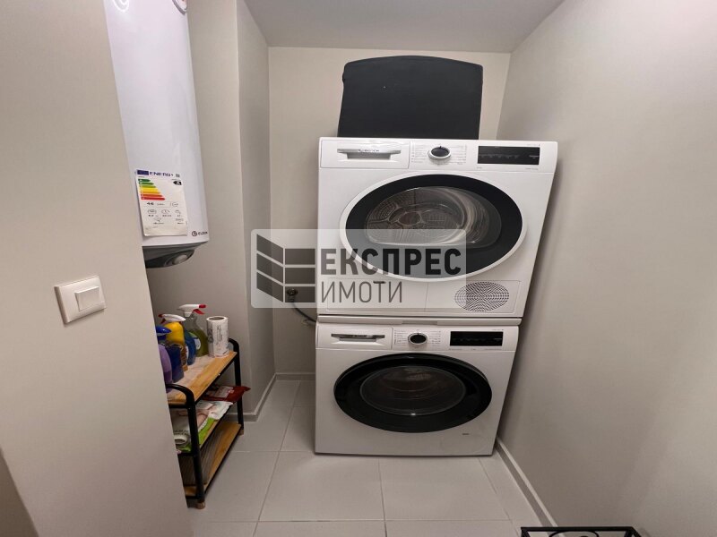 Нов, Луксозно, Обзаведен Двустаен апартамент, Окръжна болница