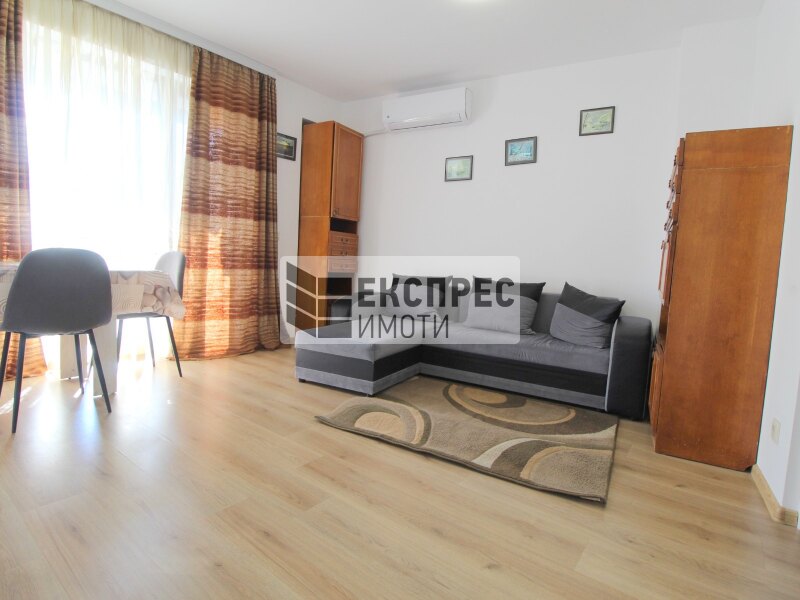 1 Schlafzimmer Wohnung, Farmers' Market