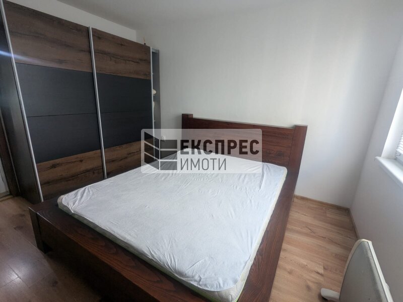 Обзаведен Тристаен апартамент, Окръжна болница