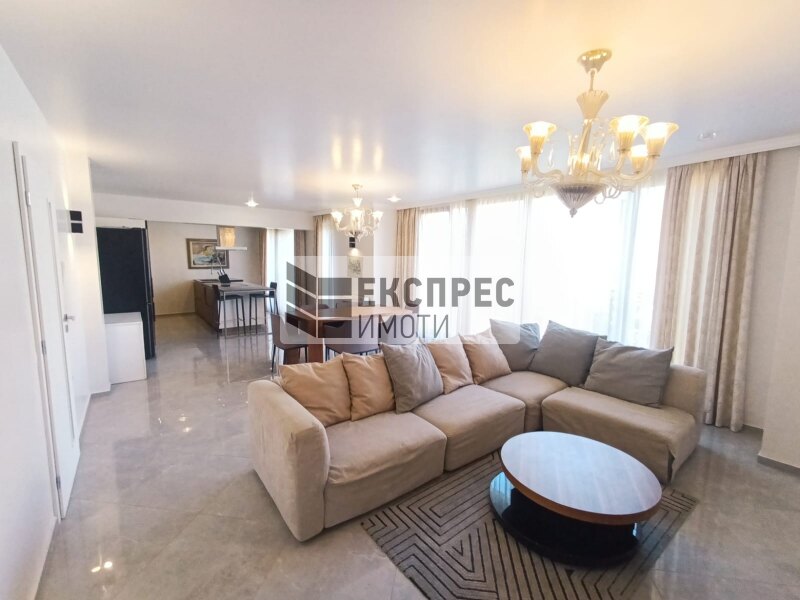 Обзаведен Четиристаен апартамент