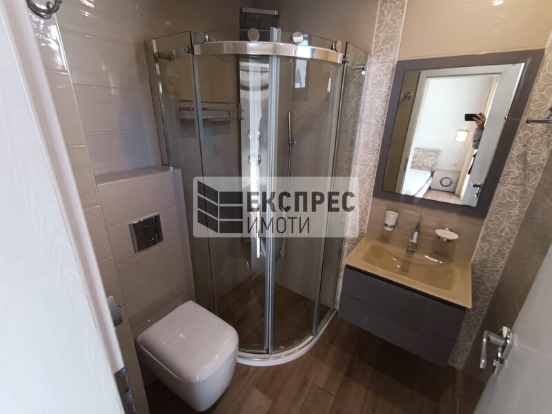 Обзаведен Четиристаен апартамент, Център