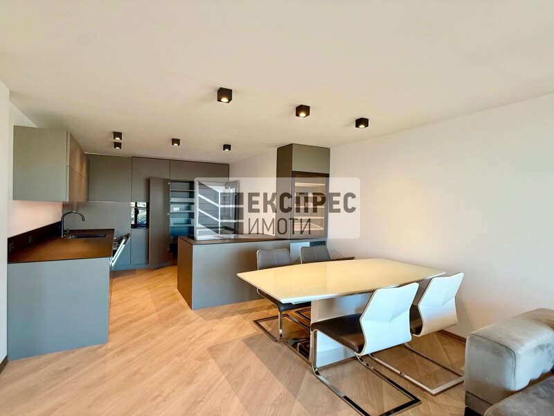 Луксозно, Обзаведен Двустаен апартамент