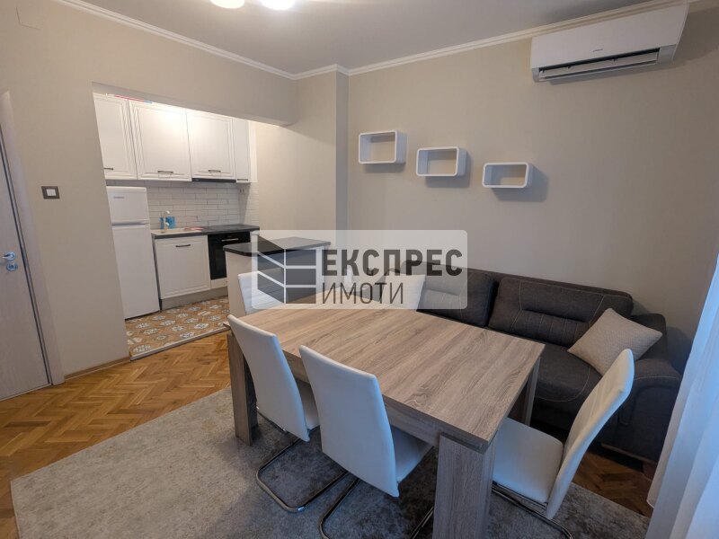 Furnished 2 bedroom apartment