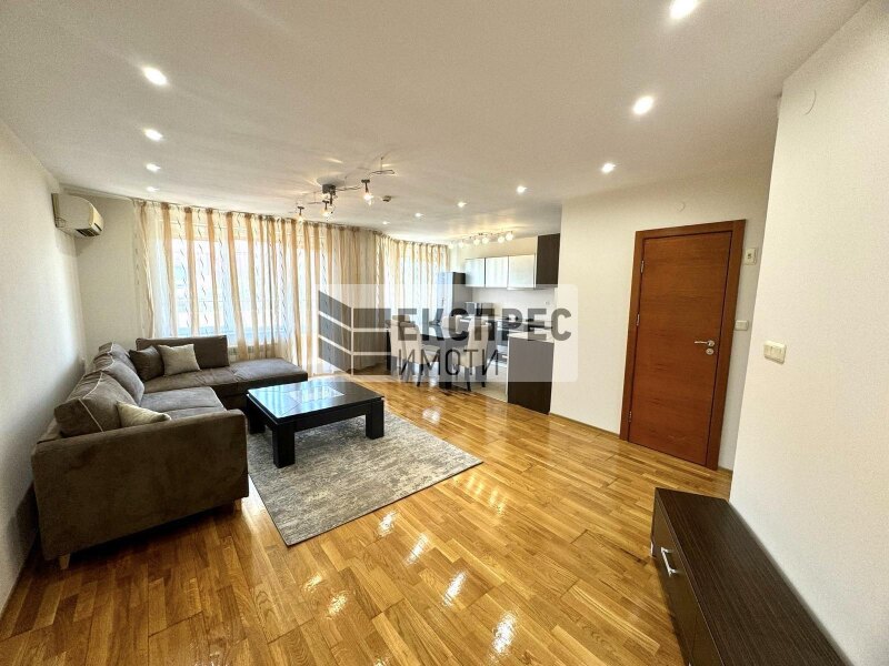 Sunny 2 bedroom apartment