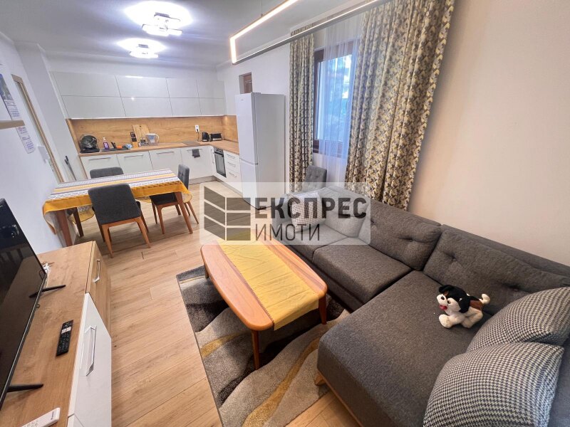 Нов, Обзаведен, Двустаен апартамент