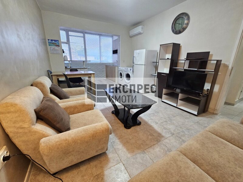 Furnished 2 bedroom apartment