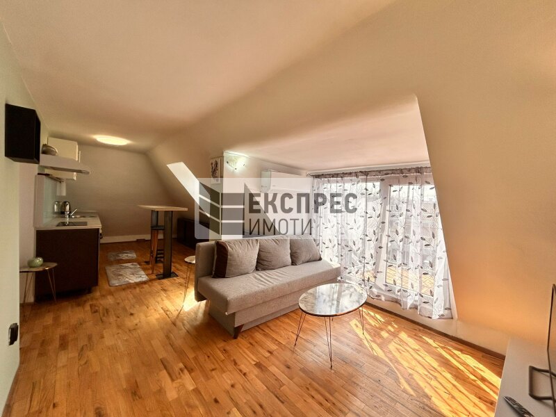 Furnished, 2 bedroom apartment