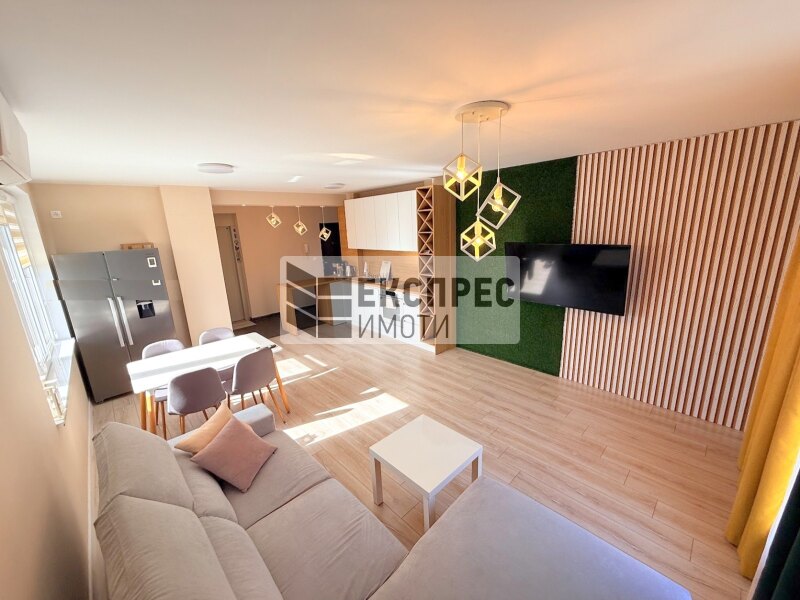 Luxury, Furnished 2 bedroom apartment