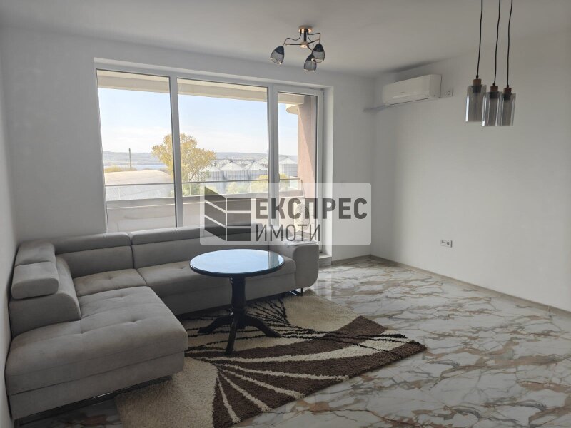 Полуобзаведен Двустаен апартамент