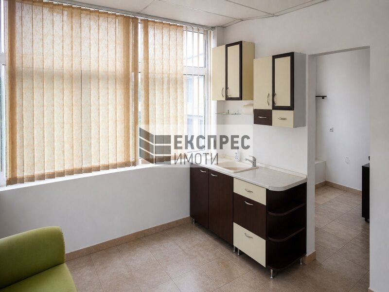  Dental studio