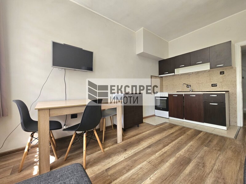 Furnished 2 bedroom apartment