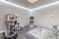 Нов, Луксозно Обзаведен Двустаен апартамент, Общината