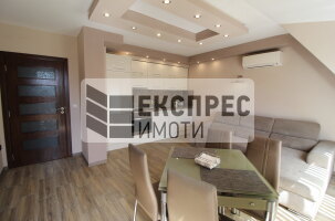 Обзаведен Двустаен апартамент, Червен площад