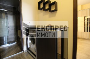 Обзаведен Двустаен апартамент, Червен площад