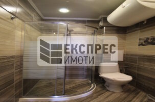 Обзаведен Двустаен апартамент, Червен площад