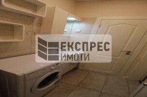 Нов, Луксозен, Обзаведен, Тристаен апартамент, Окръжна болница
