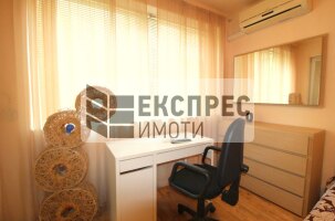 Обзаведен Тристаен апартамент, Окръжна болница