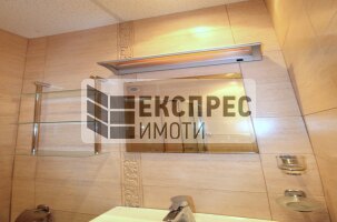 Обзаведен Тристаен апартамент, Окръжна болница